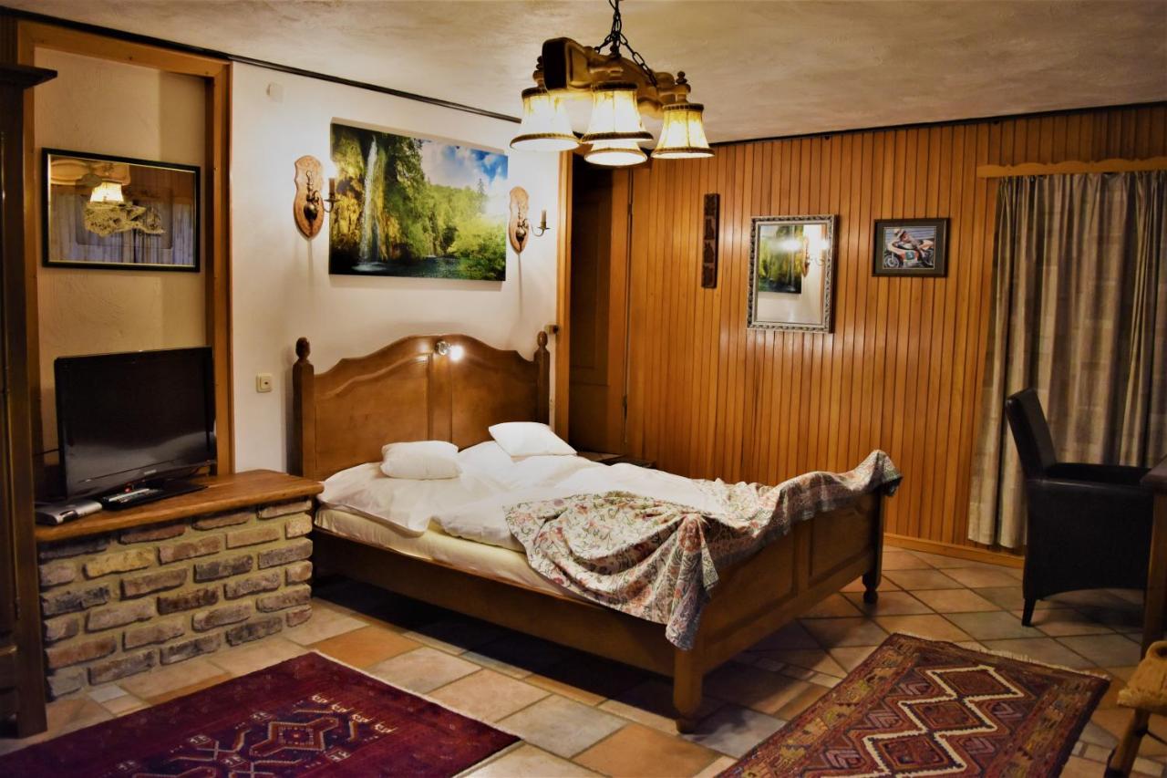Domizil Hotel Bei Welter Nideggen Kreuzau Luaran gambar